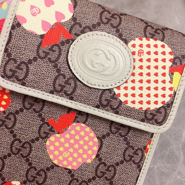 グッチ財布 レプリカ背面デザイン